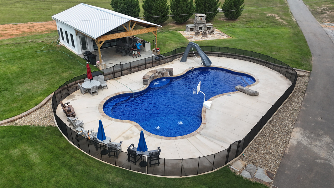 Cover photo of Veterans Landscaping & Construction